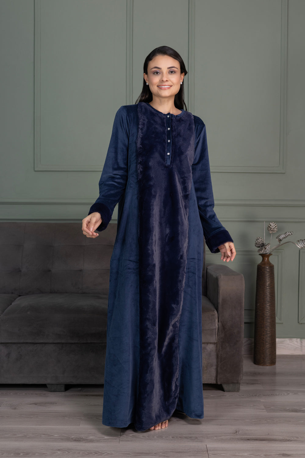 Blue velvet nighty with fur